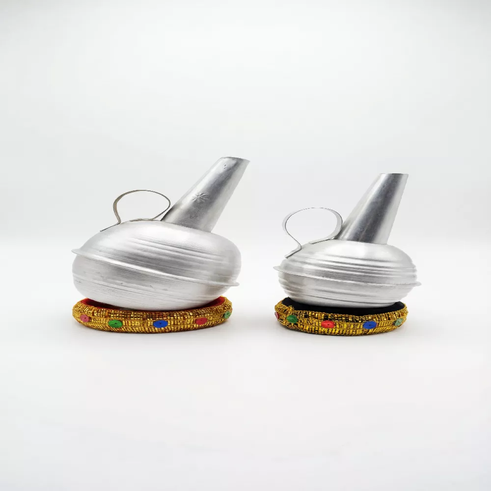 طقم مقالي قهوة سودانية بتصميم عصري فاخر مع قاعدة